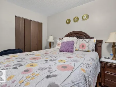 10033 155 Street NW photo 48