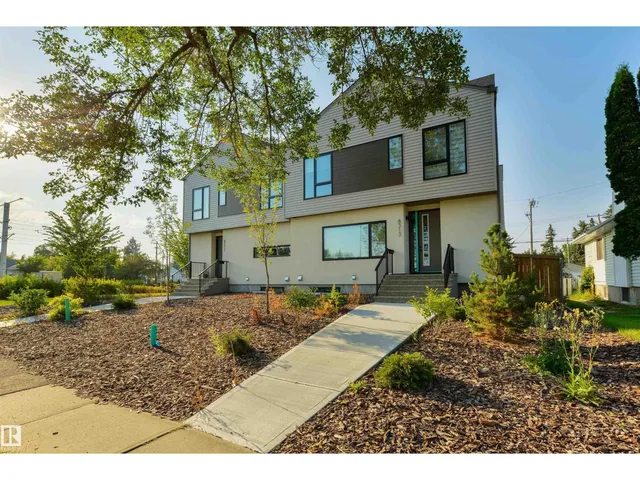 8313 76 AV NW, Edmonton