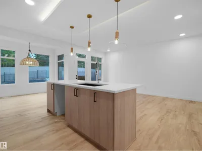 2220 Crossbill LI NW photo 15