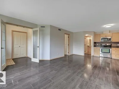 #109 604 62 ST SW photo 8