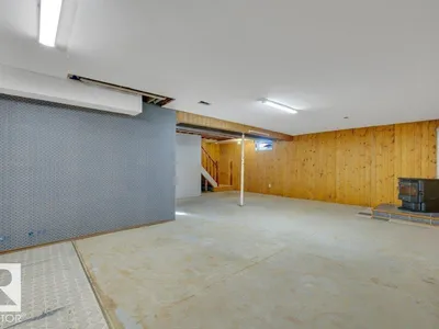 3506 44 ST photo 45