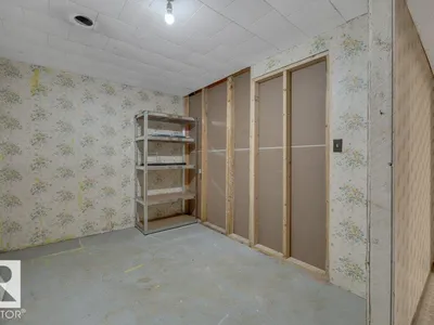 3506 44 ST photo 48
