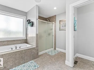 4289 SUMMERLAND DR photo 23