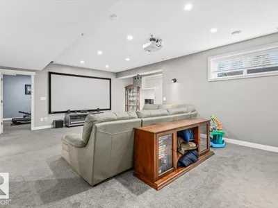 4289 SUMMERLAND DR photo 31