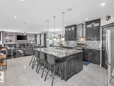 4289 SUMMERLAND DR photo 5