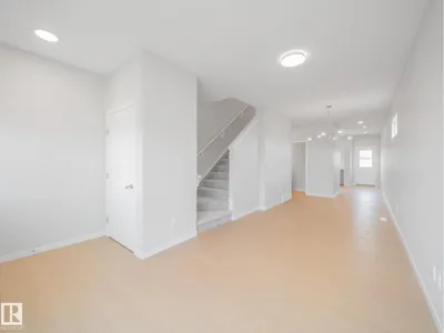 326 172 AV NW photo 7