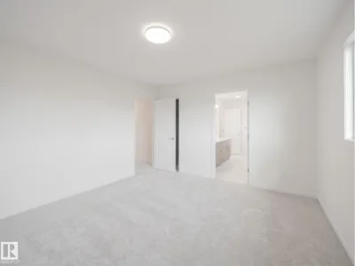 947 18 AV NW photo 37