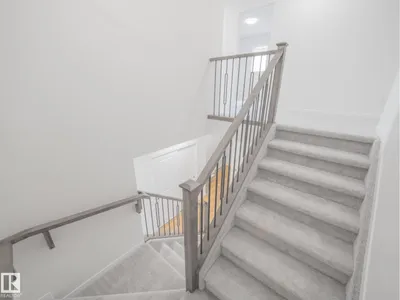 947 18 AV NW photo 30