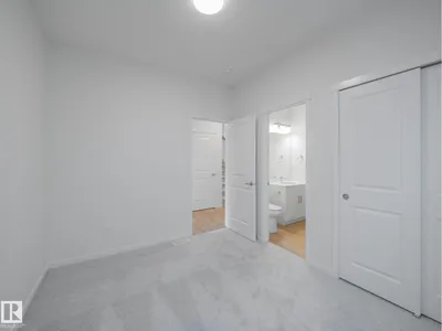 947 18 AV NW photo 14