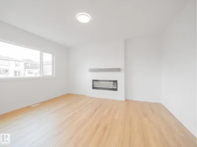 947 18 AV NW photo 28