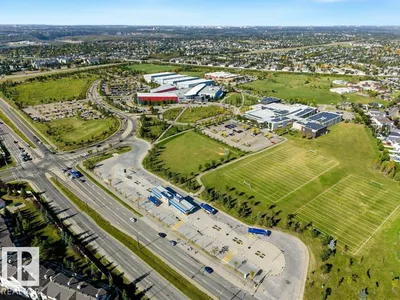 #79 2051 TOWNE CENTRE BV NW photo 48