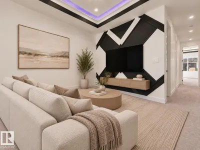 3604 44 AV photo 4