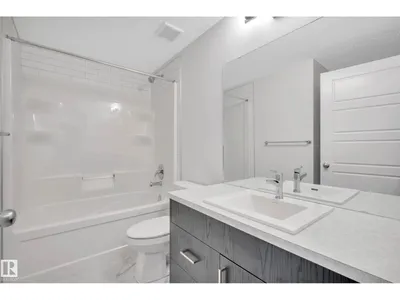 5239 - 5245 21A AV SW SW photo 34