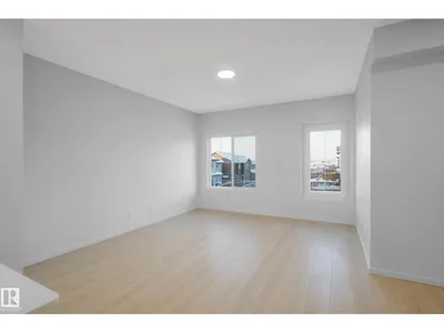 5239 - 5245 21A AV SW SW photo 9