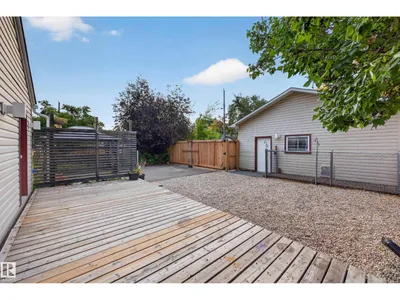 9615 75 AV NW photo 45