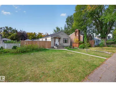 9615 75 AV NW photo 50