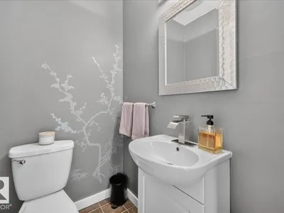 10549 130 ST NW photo 21