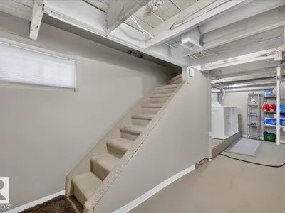 10549 130 ST NW photo 42