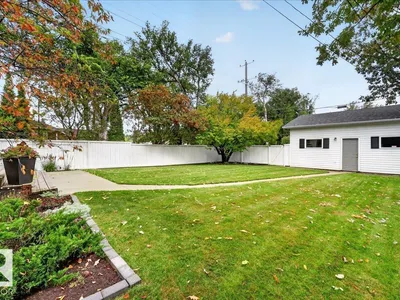 10549 130 ST NW photo 55