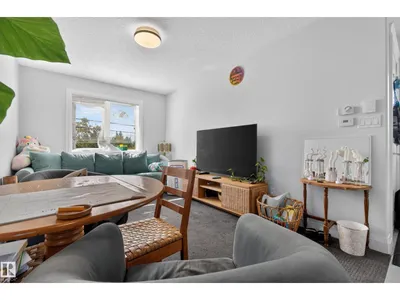 11167 62 AV NW photo 60