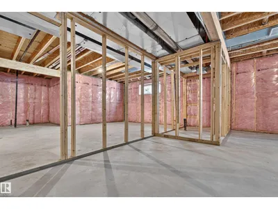 11167 62 AV NW photo 54