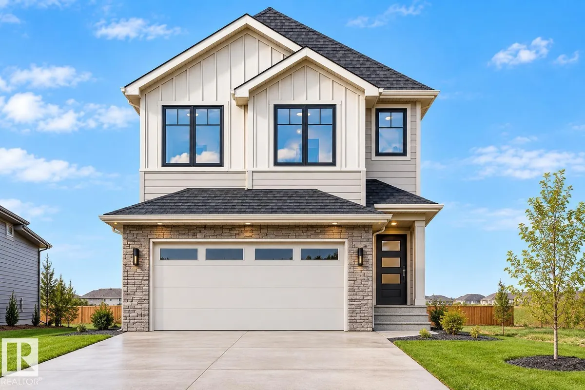 19320 30 AV NW exterior