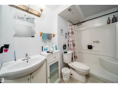 4104 44 ST photo 25