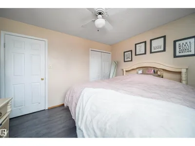 4104 44 ST photo 22