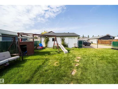 4104 44 ST photo 34