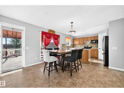 80 BIRCHMONT DR photo 15