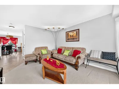 80 BIRCHMONT DR photo 24
