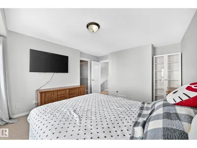 80 BIRCHMONT DR photo 33