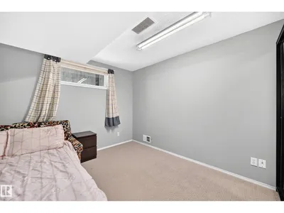 80 BIRCHMONT DR photo 43