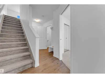 22711 84 AV NW photo 12