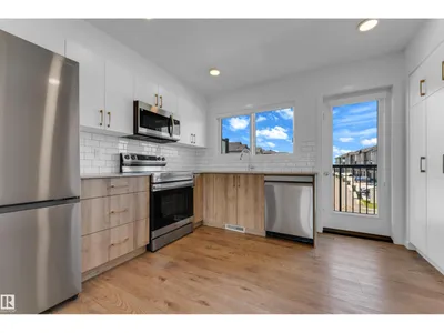 22711 84 AV NW photo 21