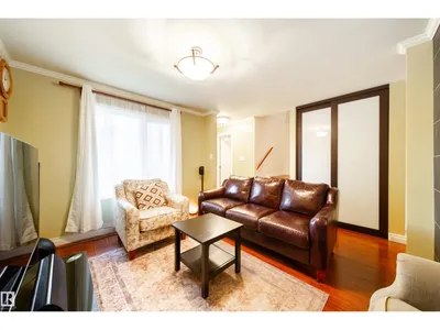#5 11111 26 AV NW photo 5