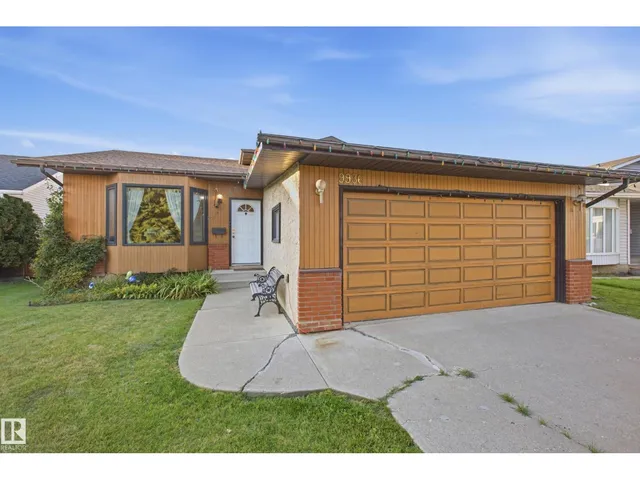 9936 190 ST NW, Edmonton