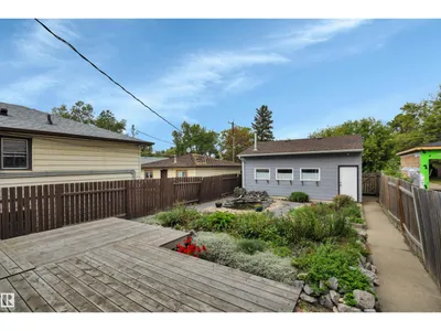 10524 75 AV NW photo 46