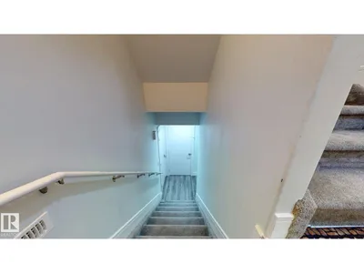 1103 30 ST NW photo 37