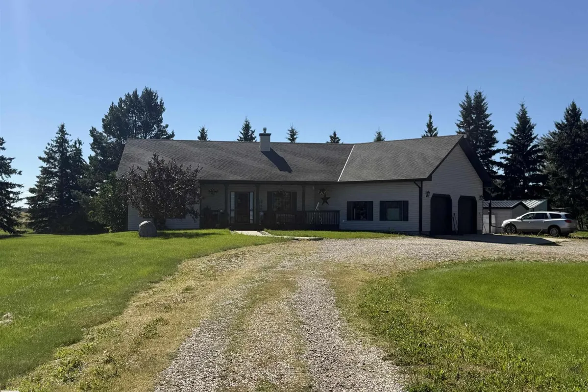 27519 79 AV exterior