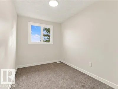 18325 66 AV NW photo 20