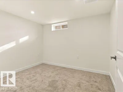 18325 66 AV NW photo 30