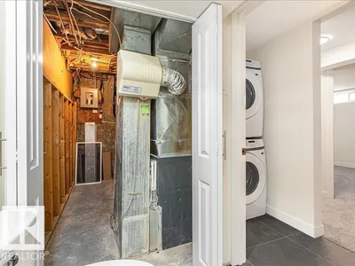 18325 66 AV NW photo 34
