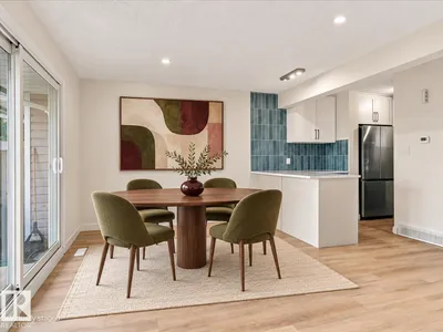 18325 66 AV NW photo 4