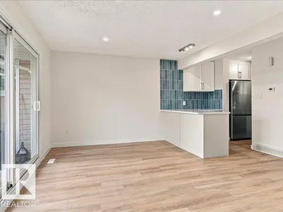 18325 66 AV NW photo 7