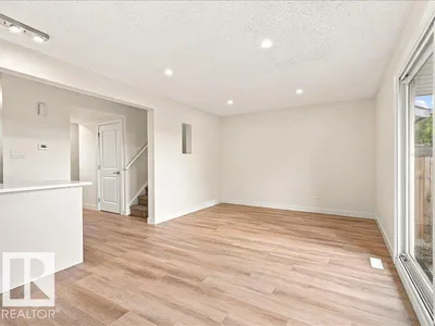 18325 66 AV NW photo 9