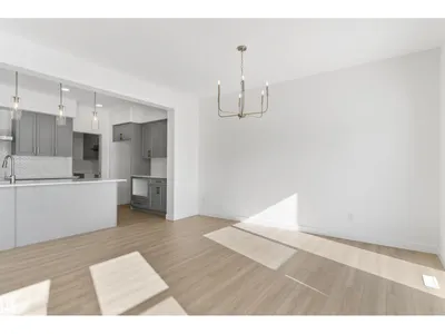 939 18 AV NW photo 18