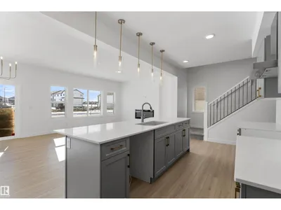 939 18 AV NW photo 9