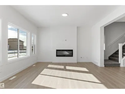 939 18 AV NW photo 19