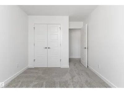 939 18 AV NW photo 28